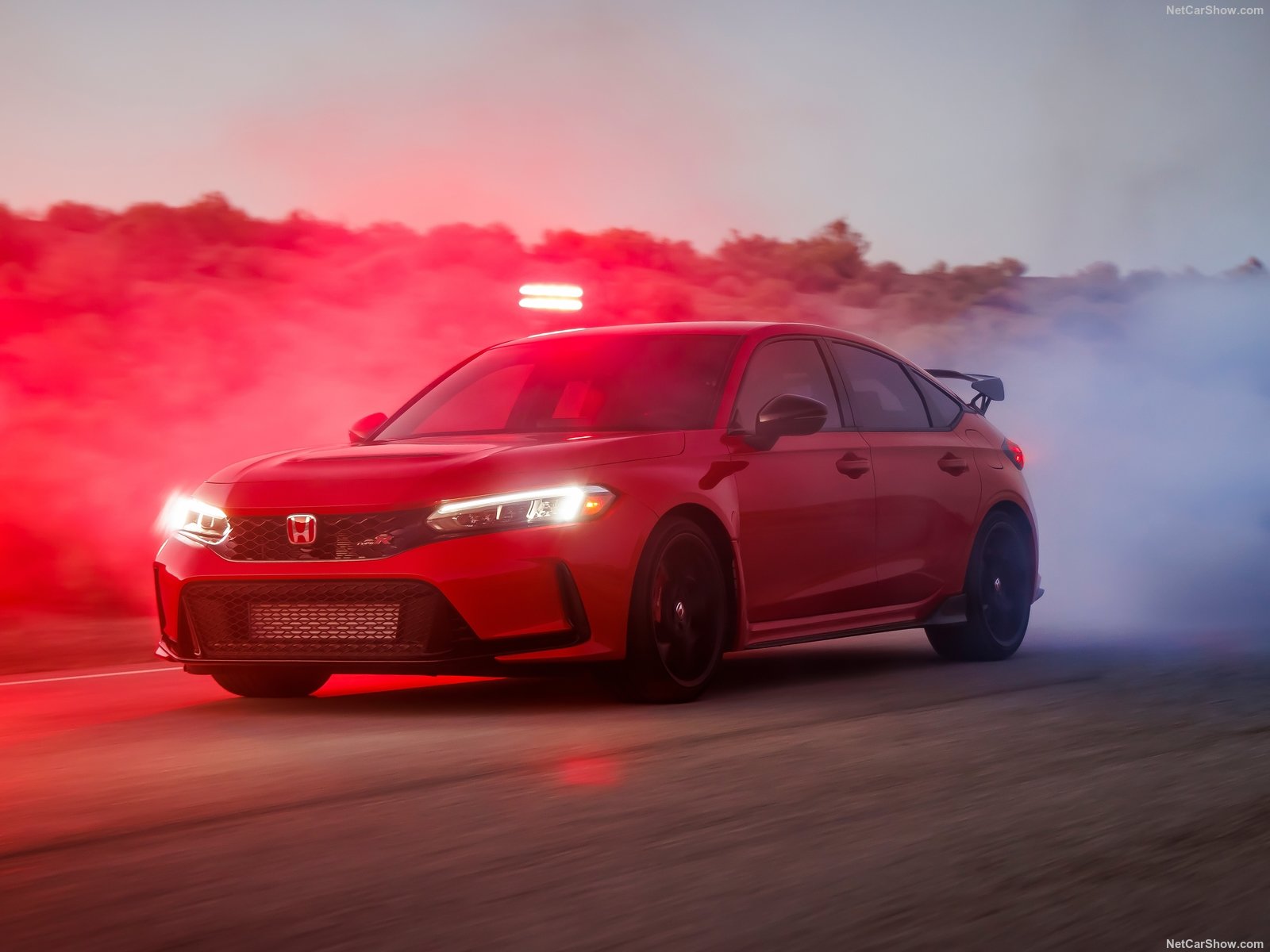 Civic Type R 2023 - Mẫu xe hatchback cầu trước mạnh nhất thế giới