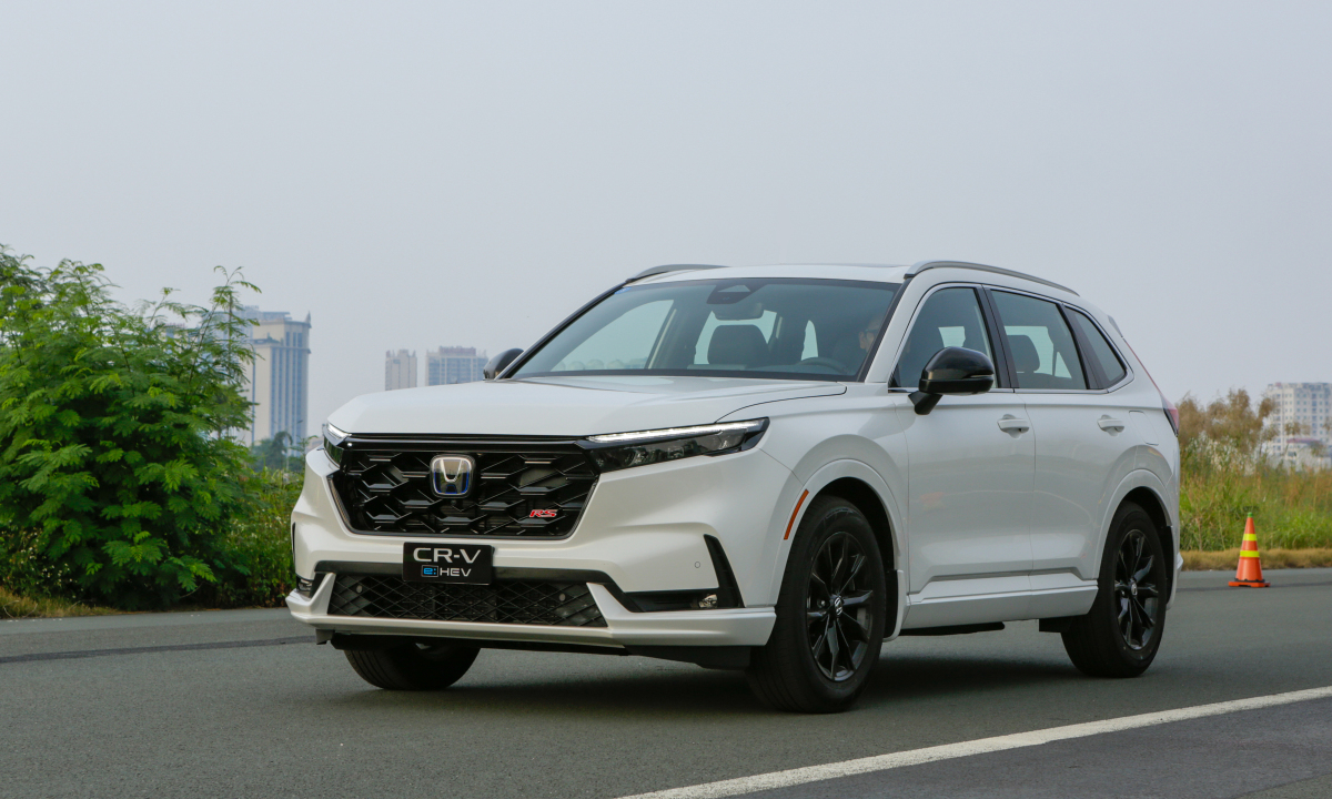 CR-V e:HEV RS - xe hybrid đầu tiên của Honda tại Việt Nam